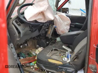 2006 Ford Ranger STX z VIN 1FTYR44U46PA50137, wystawiony jako Copart lot #46129545 z przebiegiem Nie podano mil oraz Nie do naprawy • Non repairable. Historia ofert i sprzedaży dostępna na DreamBid. Obrazek 7.