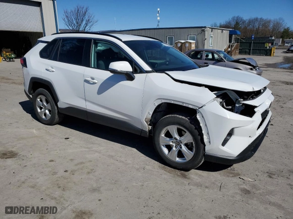 2021 Toyota RAV4 XLE with VIN 2T3P1RFV6MC190893, listed as a Copart auction lot 49946395 with 72,693 mi miles and Salvage Title. Bid and sale history available at carsss.com. Image 4.