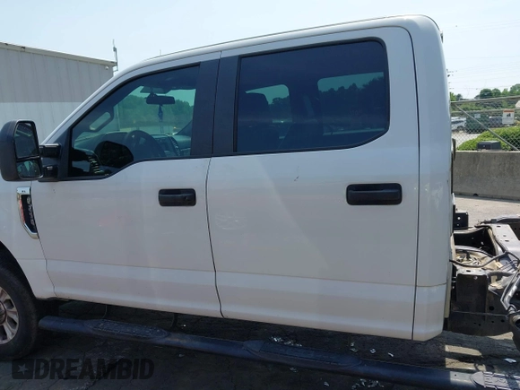 2017 Ford F-250 Lariat with VIN 1FT7W2B65HEC32263, listed as a IAAI auction lot 42281628 with 262,328 mi miles and . Bid and sale history available at DreamBid. Image 14.