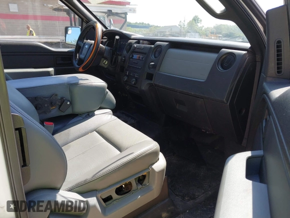 2012 Ford F-150 XL with VIN 1FTFX1EF5CFA36647, listed as a IAAI auction lot 42795921 with 272,570 mi miles and . Bid and sale history available at DreamBid. Image 5.