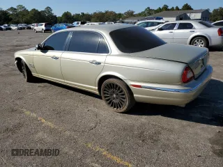 2006 Jaguar XJ Vanden Plas with VIN SAJWA82B46SH01369, listed as a Copart auction lot 77997054 with 0 mi miles and Clean Title. Bid and sale history available at carsss.com. Image 2.