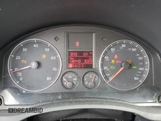 2008 Volkswagen Jetta S z VIN 3VWHM71K18M167909, wystawiony jako Copart lot #53254605 z przebiegiem 138 440 mil mil oraz Szkoda całkowita • Salvage title. Historia ofert i sprzedaży dostępna na DreamBid. Obrazek 9.