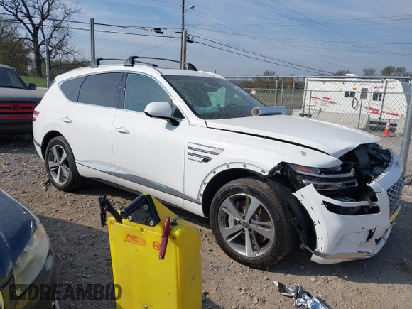 2024 Genesis GV80 z VIN KMUHCESC6RU160904, wystawiony jako IAAI lot #40675389 z przebiegiem 6 984 mil mil oraz . Historia ofert i sprzedaży dostępna na DreamBid. Obrazek 1.
