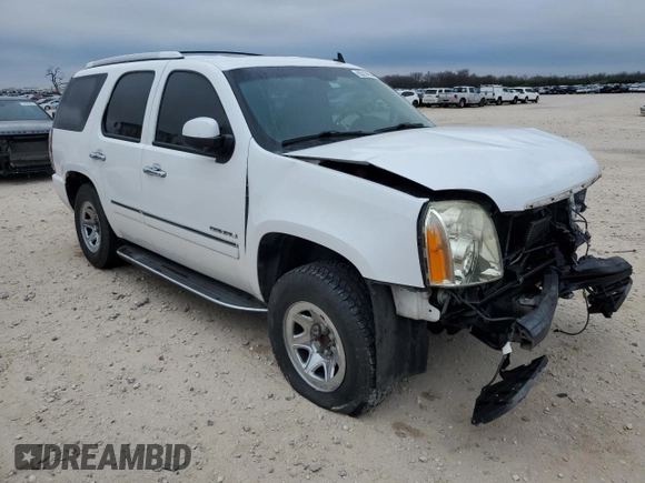 2011 GMC Yukon Denali with VIN 1GKS1EEF7BR400706, listed as a Copart auction lot 85214624 with 326,949 mi miles and Salvage Title. Bid and sale history available at carsss.com. Image 4.