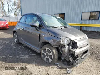2016 FIAT 500e with VIN 3C3CFFGE2GT113725, listed as a Copart auction lot 47973665 with 29,806 mi miles and Salvage Title. Bid and sale history available at carsss.com. Image 4.