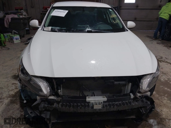 2019 Nissan Altima 2.5 S with VIN 1N4BL4BV1KC129923, listed as a IAAI auction lot 41894444 with 135,159 mi miles. Bid and sale history available at carsss.com. Image 12.