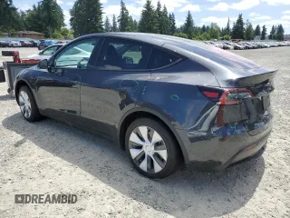 2024 Tesla Model Y с VIN 7SAYGDED1RF053003, выставлен на аукционе Copart как лот 63120195 с пробегом 8 679 миль миль и Списание • Salvage title. История ставок и продаж доступна на DreamBid. Изображение 2.