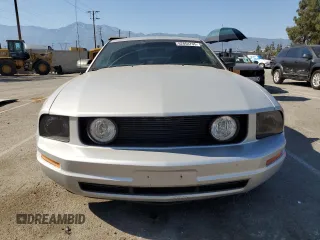 2005 Ford Mustang Deluxe with VIN 1ZVFT80N955168643, listed as a Copart auction lot 62854705 with 132,806 mi miles and Salvage title. Bid and sale history available at DreamBid. Image 5.