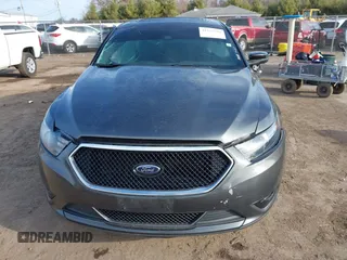 2018 Ford Taurus SHO с VIN 1FAHP2KT5JG111191, выставлен на аукционе IAAI как лот 41863586 с пробегом 84 964 миль миль и . История ставок и продаж доступна на DreamBid. Изображение 12.