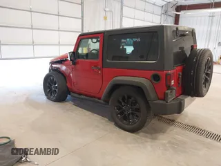 2008 Jeep Wrangler X z VIN 1J4FA24198L536584, wystawiony jako IAAI lot #42296536 z przebiegiem 74 599 mil mil oraz . Historia ofert i sprzedaży dostępna na DreamBid. Obrazek 3.