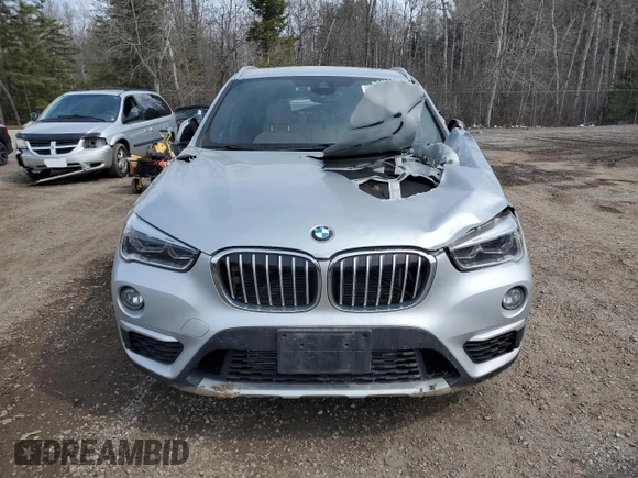 2016 BMW X1 xDrive28i with VIN WBXHT3C3XG5E49609, listed as a Copart auction lot 50213825 with Not Provided miles and Salvage Title. Bid and sale history available at carsss.com. Image 5.