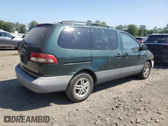 2002 Toyota Sienna LE with VIN 4T3ZF13C22U497939, listed as a Copart auction lot 68637814 with 138,716 mi miles and Clean Title. Bid and sale history available at carsss.com. Image 3.