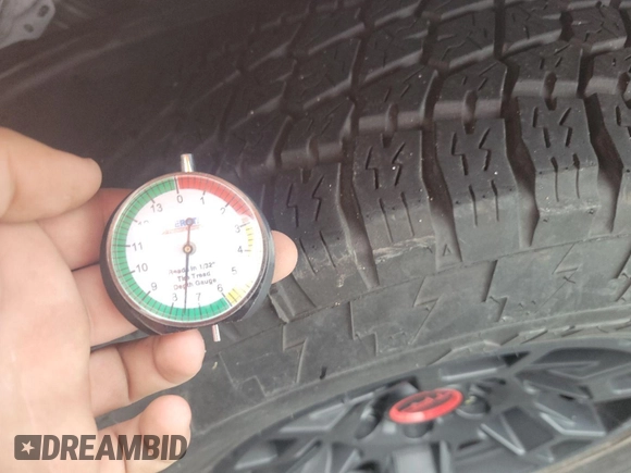 2023 Toyota 4Runner TRD Pro z VIN JTELU5JR4P6107986, wystawiony jako IAAI lot #42575841 z przebiegiem 8 950 mil mil oraz . Historia ofert i sprzedaży dostępna na DreamBid. Obrazek 21.