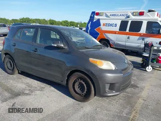 2012 Scion xD z VIN JTKKU4B47C1017387, wystawiony jako IAAI lot #41851441 z przebiegiem 140 642 mil mil oraz . Historia ofert i sprzedaży dostępna na DreamBid. Obrazek 1.