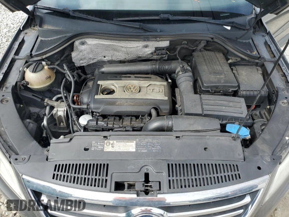 2010 Volkswagen Tiguan Wolfsburg Edition z VIN WVGAV7AX6AW526069, wystawiony jako Copart lot #48891465 z przebiegiem 148 424 mil mil oraz Szkoda całkowita • Salvage title. Historia ofert i sprzedaży dostępna na DreamBid. Obrazek 11.