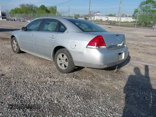 2009 Chevrolet Impala LT with VIN 2G1WT57K491229409, listed as a IAAI auction lot 42136758 with 212,567 mi miles and . Bid and sale history available at DreamBid. Image 3.