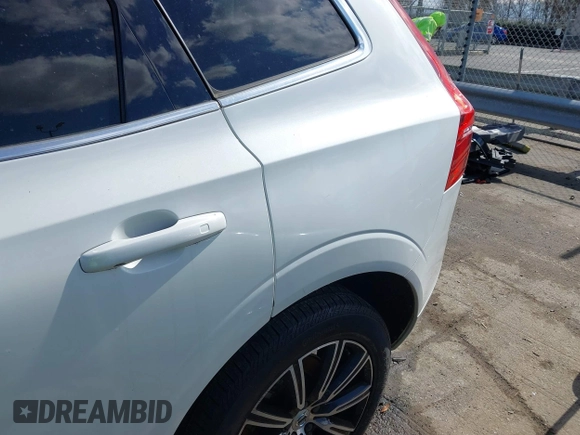2020 Volvo XC60 Inscription z VIN YV4102DL2L1429091, wystawiony jako IAAI lot #41608817 z przebiegiem Nie podano mil oraz . Historia ofert i sprzedaży dostępna na DreamBid. Obrazek 6.