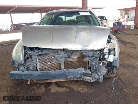 2005 Nissan Maxima SE with VIN 1N4BA41E55C873827, listed as a IAAI auction lot 42433330 with 173,473 mi miles and . Bid and sale history available at DreamBid. Image 6.