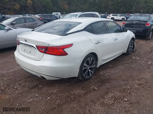 2018 Nissan Maxima SL with VIN 1N4AA6AP7JC389452, listed as a IAAI auction lot 40735392 with 120,076 mi miles. Bid and sale history available at carsss.com. Image 4.