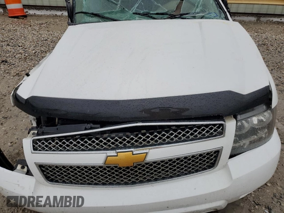 2013 Chevrolet Suburban LT with VIN 1GNSCJE09DR255852, listed as a Copart auction lot 70043984 with Not Provided miles and Salvage Title. Bid and sale history available at carsss.com. Image 13.
