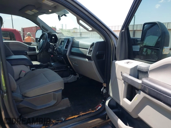 2017 Ford F-250 Lariat z VIN 1FT7W2BT9HEB28607, wystawiony jako IAAI lot #42508413 z przebiegiem 101 057 mil mil oraz . Historia ofert i sprzedaży dostępna na DreamBid. Obrazek 5.