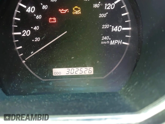 2004 Lexus RX 330 with VIN JTJHA31U740024933, listed as a IAAI auction lot 41986507 with 302,526 mi miles. Bid and sale history available at carsss.com. Image 7.
