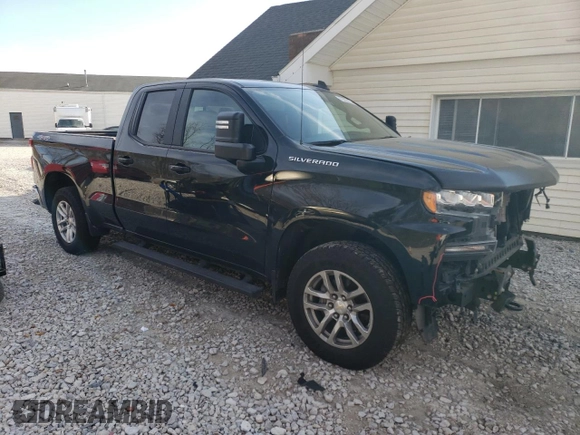 2021 Chevrolet Silverado 1500 LT with VIN 1GCRYDED6MZ118803, listed as a Copart auction lot 79291124 with 46,721 mi miles and Salvage Title. Bid and sale history available at DreamBid. Image 4.
