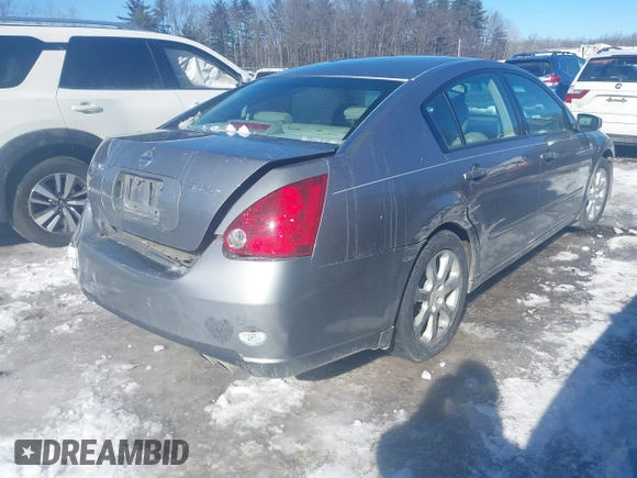 2007 Nissan Maxima 3.5 SE with VIN 1N4BA41E97C801662, listed as a IAAI auction lot 41631887 with 122,446 mi miles. Bid and sale history available at carsss.com. Image 4.