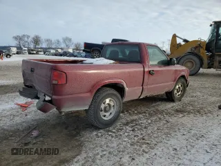 2001 GMC Sonoma SLS with VIN 1GTCS14WX1K188883, listed as a Copart auction lot 88525525 with 0 mi miles and Salvage Title. Bid and sale history available at carsss.com. Image 3.