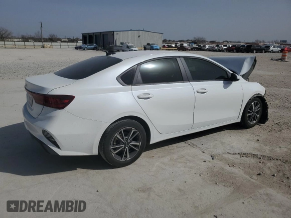 2022 Kia Forte LXS with VIN 3KPF24AD5NE427668, listed as a Copart auction lot 48218145 with 39,986 mi miles and Salvage Title. Bid and sale history available at carsss.com. Image 3.