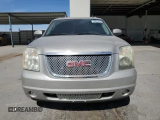 2009 GMC Yukon XL z VIN 1GKFC06269J102165, wystawiony jako Copart lot #54874955 z przebiegiem 248 831 mil mil oraz Szkoda całkowita • Salvage title. Historia ofert i sprzedaży dostępna na DreamBid. Obrazek 5.