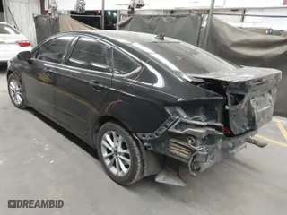 2020 Ford Fusion SE with VIN 3FA6P0HD6LR150833, listed as a IAAI auction lot 41724416 with 113,061 mi miles. Bid and sale history available at carsss.com. Image 3.