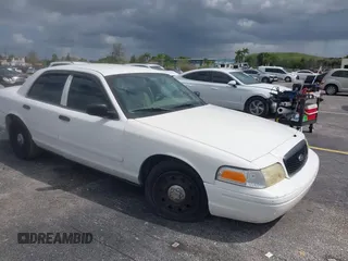 2008 Ford Police Interceptor z VIN 2FAHP71V88X170398, wystawiony jako IAAI lot #41993972 z przebiegiem Nie podano mil oraz . Historia ofert i sprzedaży dostępna na DreamBid. Obrazek 1.