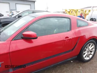 2011 Ford Mustang V6 with VIN 1ZVBP8AM0B5124826, listed as a IAAI auction lot 41639926 with 211,934 mi miles and . Bid and sale history available at carsss.com. Image 14.