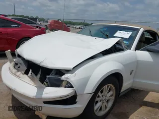 2009 Ford Mustang with VIN 1ZVHT84N595112837, listed as a IAAI auction lot 42383859 with 146,605 mi miles and . Bid and sale history available at DreamBid. Image 6.