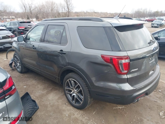 2019 Ford Explorer Sport with VIN 1FM5K8GT6KGB39523, listed as a IAAI auction lot 40913683 with 50,380 mi miles. Bid and sale history available at carsss.com. Image 3.