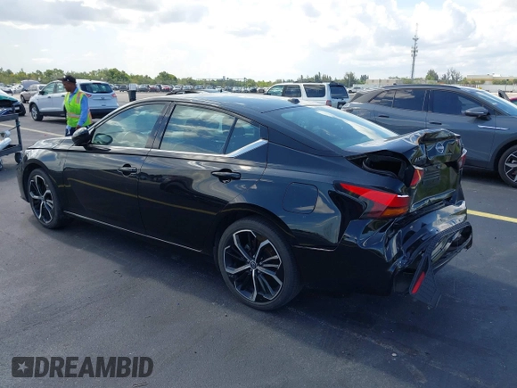 2024 Nissan Altima SR z VIN 1N4BL4CV0RN372815, wystawiony jako IAAI lot #42436563 z przebiegiem 35 231 mil mil oraz . Historia ofert i sprzedaży dostępna na DreamBid. Obrazek 3.