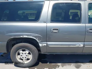 2000 Chevrolet Suburban LS with VIN 3GNFK16T3YG150971, listed as a IAAI auction lot 42333901 with 221,712 mi miles and . Bid and sale history available at DreamBid. Image 17.