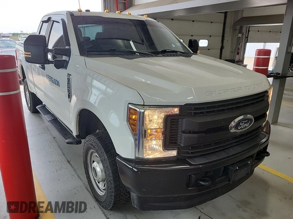 2019 Ford F-250 XL with VIN 1FT7X2B60KED15782, listed as a IAAI auction lot 42840321 with 119,106 mi miles and . Bid and sale history available at DreamBid. Image 34.