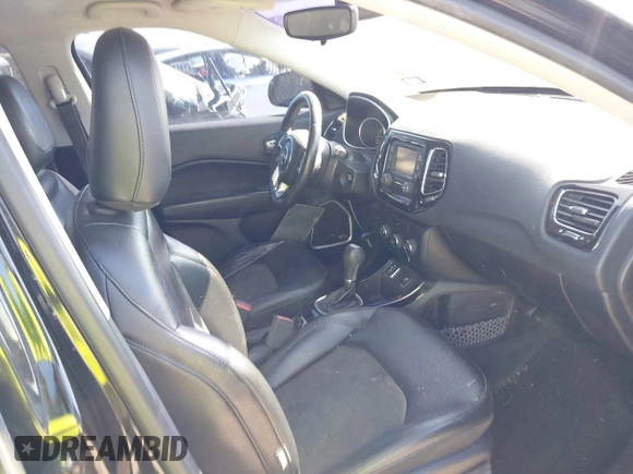 2018 Jeep Compass Latitude with VIN 3C4NJCBB6JT407411, listed as a IAAI auction lot 41851132 with 123,431 mi miles and . Bid and sale history available at DreamBid. Image 5.