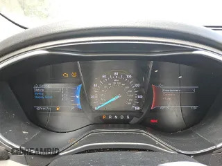 2019 Ford Fusion SE with VIN 3FA6P0HD4KR145810, listed as a Copart auction lot 45312765 with 137,414 mi miles and Clean Title. Bid and sale history available at DreamBid. Image 9.