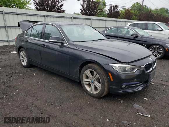2017 BMW 3 Series 330i xDrive z VIN WBA8D9C31HA005129, wystawiony jako Copart lot #58385565 z przebiegiem 91 256 mil mil oraz Szkoda całkowita • Salvage title. Historia ofert i sprzedaży dostępna na DreamBid. Obrazek 4.