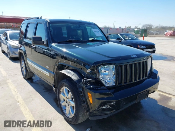 2012 Jeep Liberty Sport Latitude z VIN 1C4PJMAK7CW192375, wystawiony jako IAAI lot #41639506 z przebiegiem 123 248 mil mil oraz . Historia ofert i sprzedaży dostępna na DreamBid. Obrazek 1.
