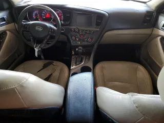2013 Kia Optima EX z VIN 5XXGN4A75DG253693, wystawiony jako Copart lot #59227785 z przebiegiem 191 062 mil mil oraz Szkoda całkowita • Salvage title. Historia ofert i sprzedaży dostępna na DreamBid. Obrazek 8.