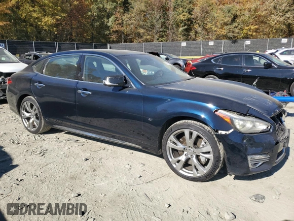 2018 Infiniti Q70 Luxe with VIN JN1BY1PR6JM370328, listed as a Copart auction lot 77170614 with 118,732 mi miles and Salvage title. Bid and sale history available at DreamBid. Image 4.