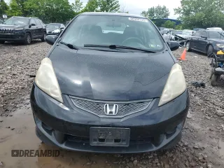 2010 Honda Fit Sport with VIN JHMGE8H48AC002535, listed as a Copart auction lot 60959135 with 136,990 mi miles and Salvage title. Bid and sale history available at DreamBid. Image 5.