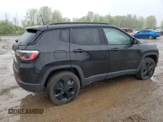 2021 Jeep Compass Altitude with VIN 3C4NJDBB7MT517572, listed as a Copart auction lot 57834785 with 23,523 mi miles and Non repairable. Bid and sale history available at DreamBid. Image 3.