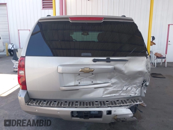 2007 Chevrolet Tahoe LS z VIN 1GNFC13C17R293787, wystawiony jako IAAI lot #42517818 z przebiegiem 293 307 mil mil oraz . Historia ofert i sprzedaży dostępna na DreamBid. Obrazek 16.