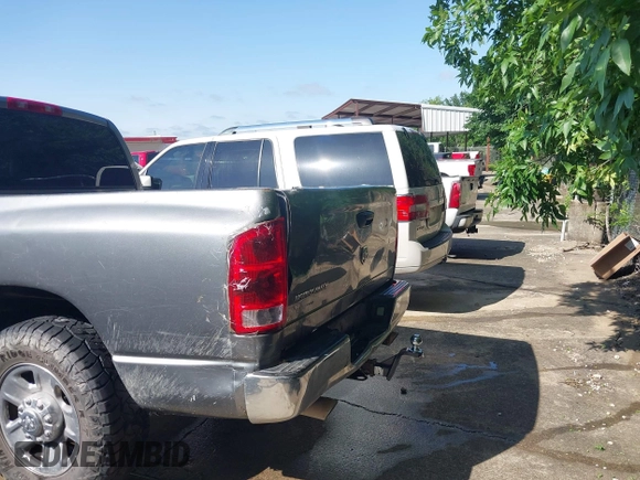 2005 Dodge 2500 SLT with VIN 3D7KR28D75G757830, listed as a IAAI auction lot 42175332 with 226,270 mi miles and . Bid and sale history available at carsss.com. Image 6.