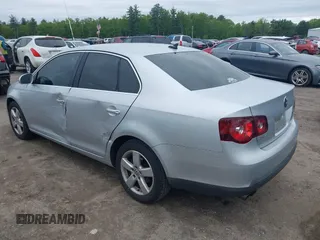 2009 Volkswagen Jetta SE with VIN 3VWRZ81K79M013704, listed as a IAAI auction lot 42259656 with 197,600 mi miles and . Bid and sale history available at DreamBid. Image 3.